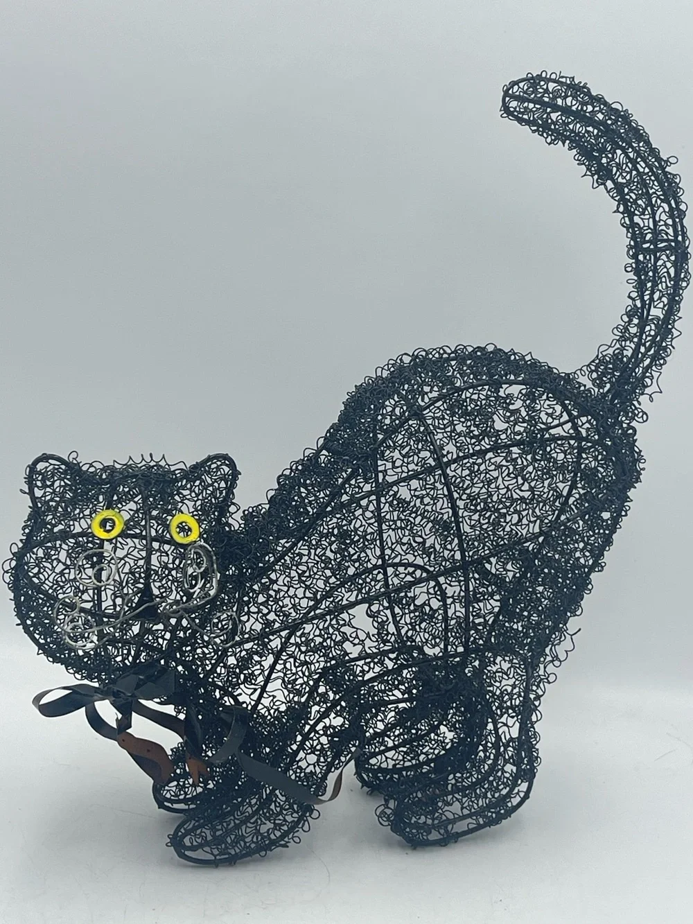 2 Primitive Black Wire Scaredy Cats: Handcrafted Gothic Halloween Folk Art Decor
